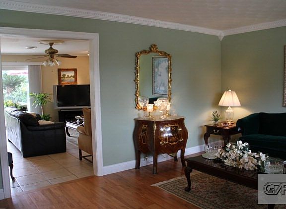 5th image of 1110 Harbor View Dr