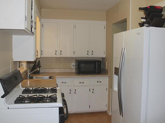 5th image of 4669 Pinehurst Ave SW