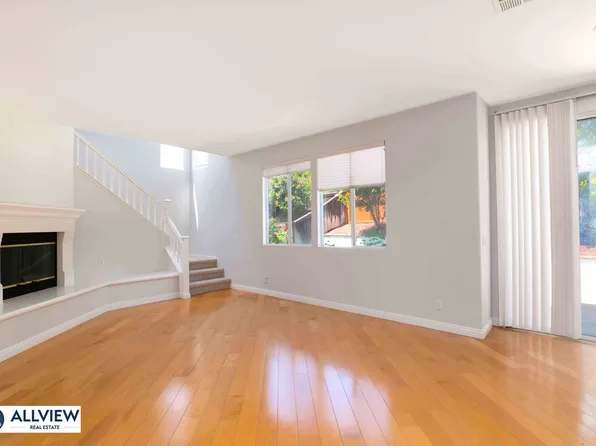 9 Windarbor Ln, Irvine, CA 92602