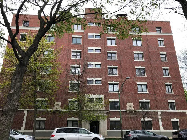 1330 E 56th St, Chicago, IL 60637