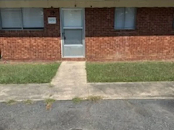 502 Lake Dr, High Pt, NC 27263