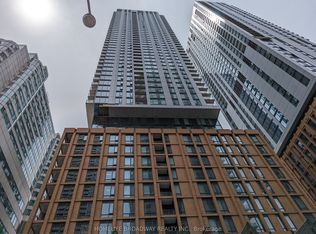 8 Widmer St #1615, Toronto, ON M5V 0W6