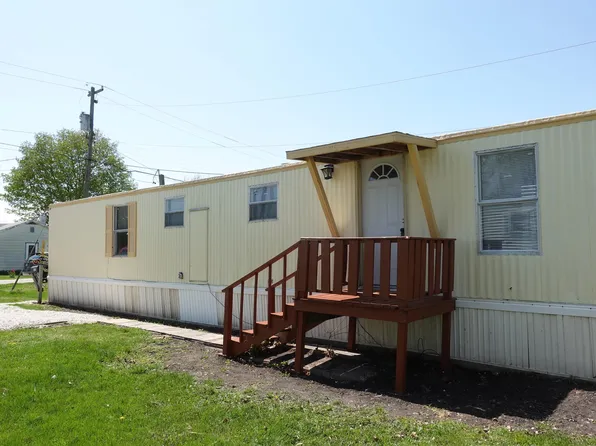 706 W 6th St, Monmouth, IL 61462