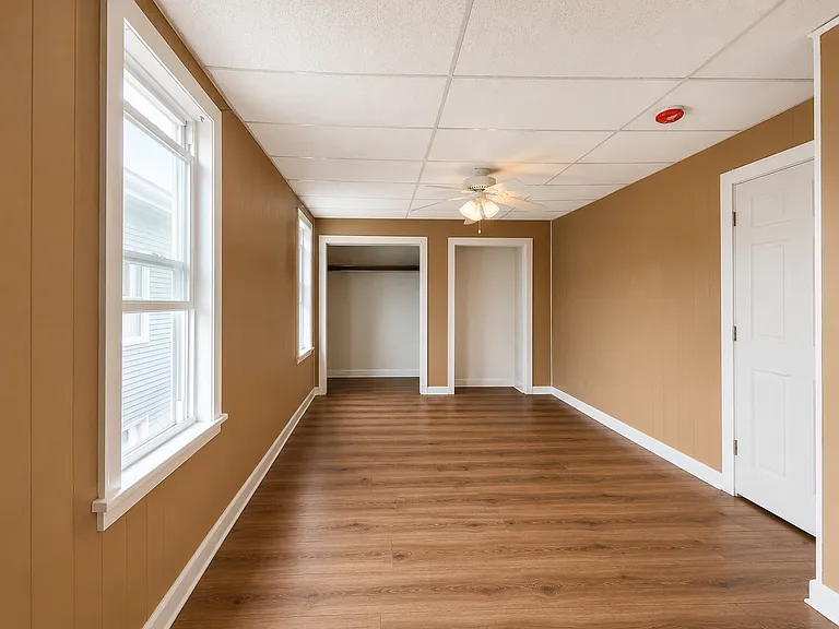 19 Blaine Ave #2 — Photo 12