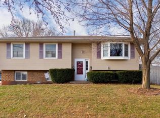 4226 18th St, Bettendorf, IA