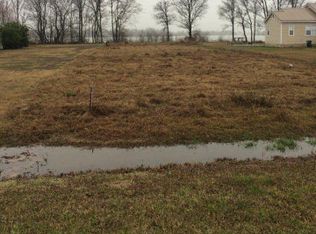 116 Eagle Lake Shore Rd, Vicksburg, MS 39183