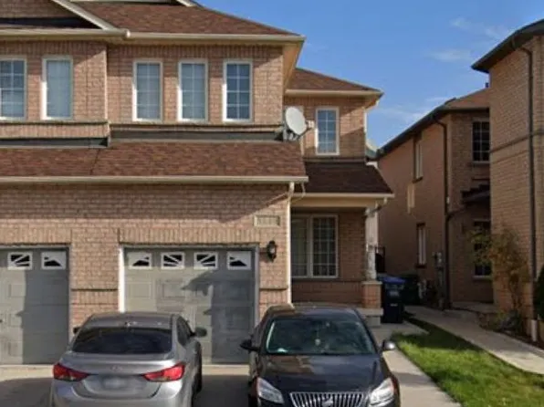 5889 Stonebriar Cres, Mississauga, ON L5V 2T7