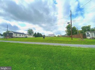 5-6 3rd St, Shenandoah Junction, WV 25442