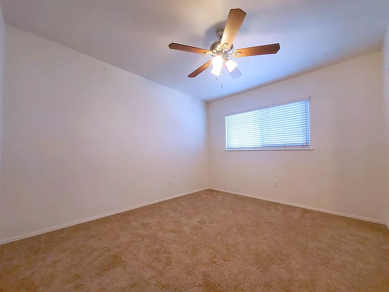 1465 Grand Ave — Photo 82