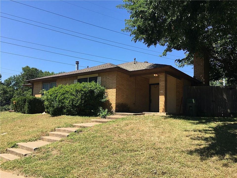 1st image of 2112 Valleywood Dr