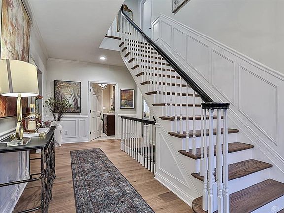 3rd image of 1042 Orchard Run Dr