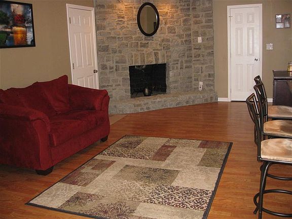 3rd image of 2051 S Lakeman Dr