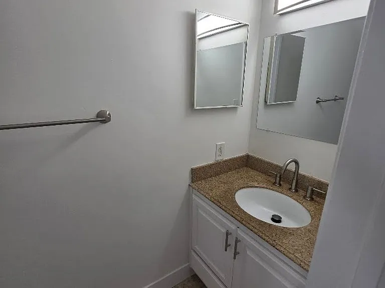 3505 Emerald St — Photo 41