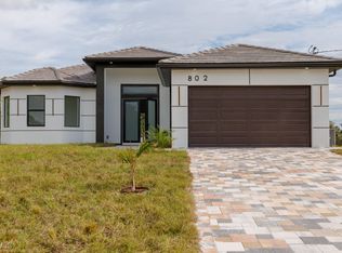 802 Pine Ave, Lehigh Acres, FL 33972