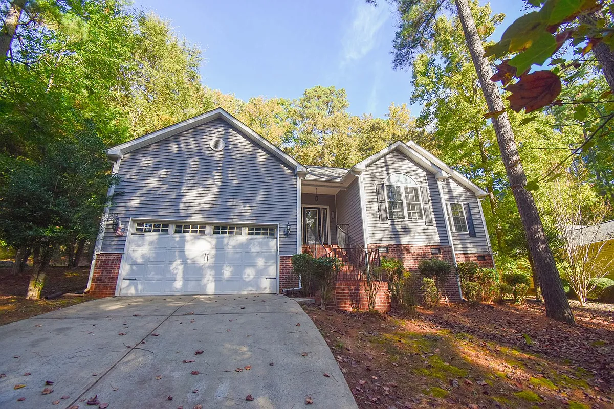 Building Photo - 3270 Argyll Dr