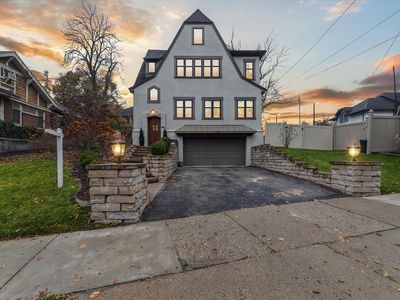 1824 Sherman St SE, East Grand Rapids, MI, 49506