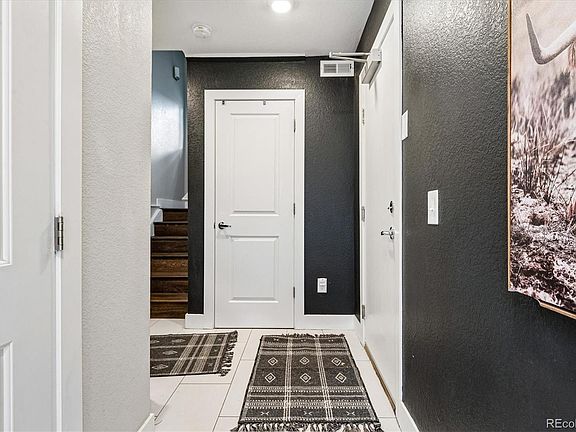 5th image of 1369 Knox Court