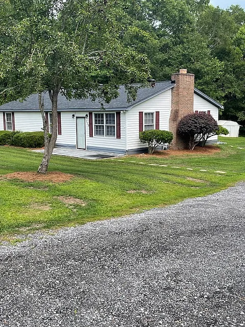 110 Old Georgia Rd — Photo 1