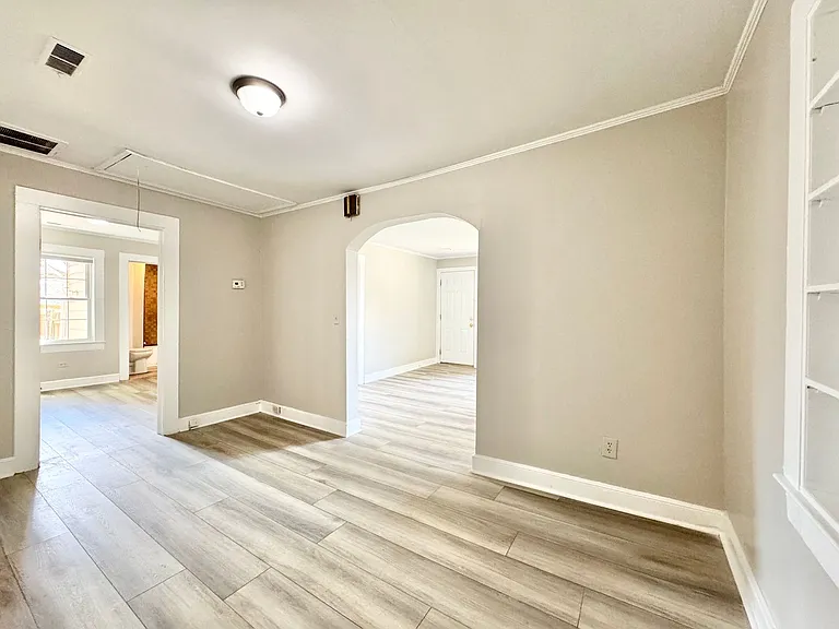 3912 N Church St — Photo 9
