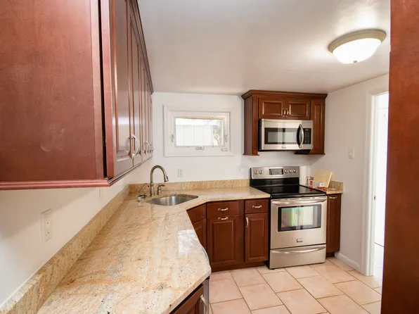 (undisclosed Address), Massapequa, NY 11758