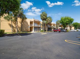 13700 SW 62nd St APT 233, Miami, FL 33183