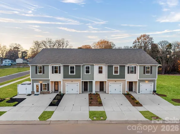 4611 Green Drake Dr, Charlotte, NC 28269
