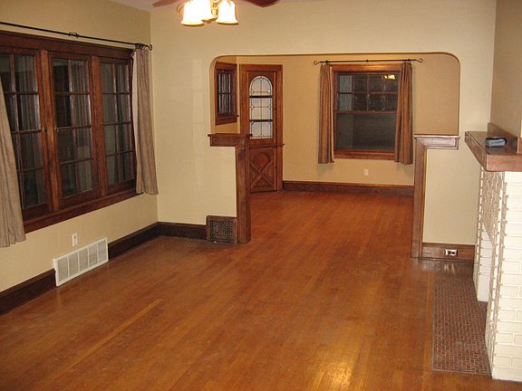 4th image of 1621 Lincoln Ave