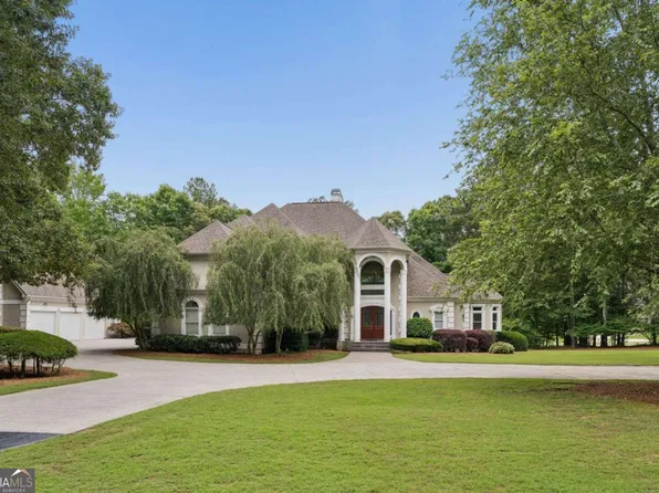 1845 Kathy Whitworth Dr, Braselton, GA 30517