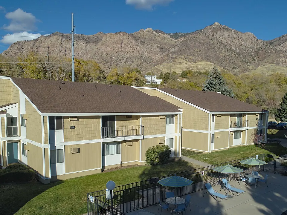 Canyon Crest