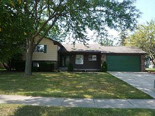 1st image of 38701 Laurenwood Dr
