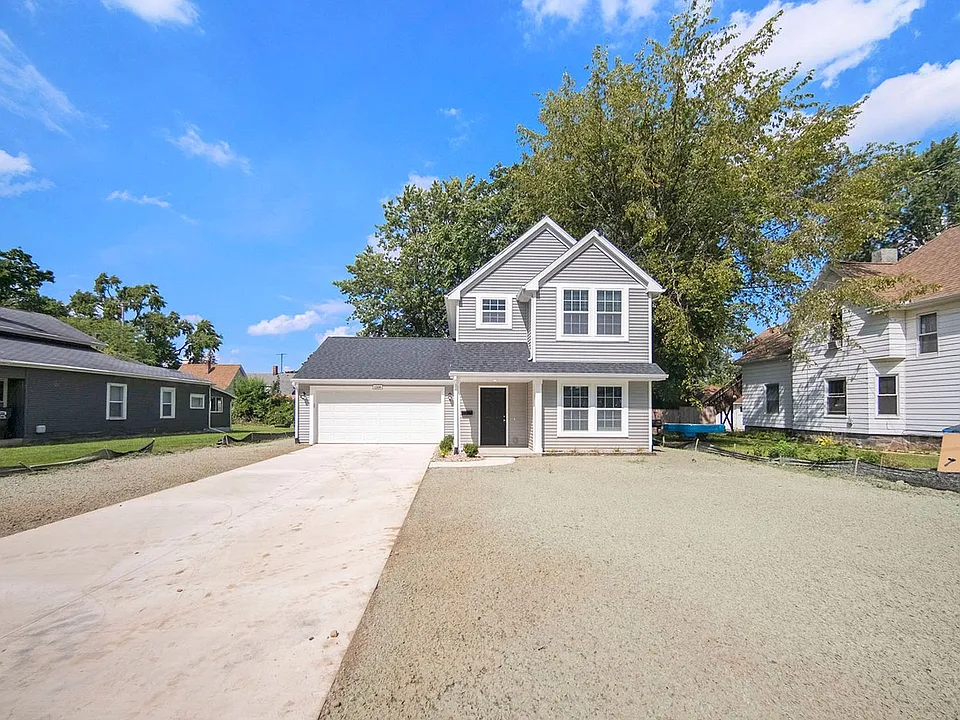 438 Hidden Meadows Dr
