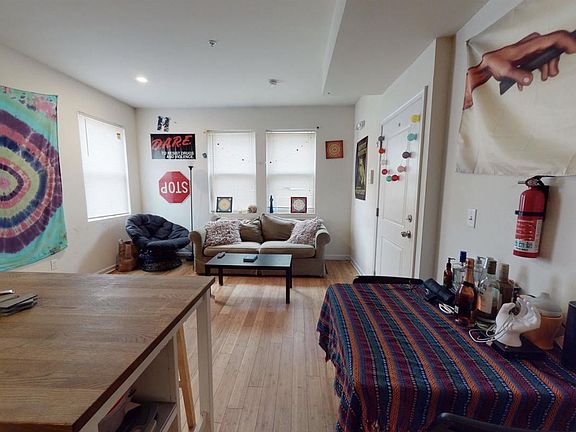 4th image of 516 N 34th St