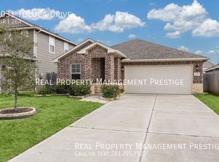 7031 Toluca Dr, Rosharon, TX 77583
