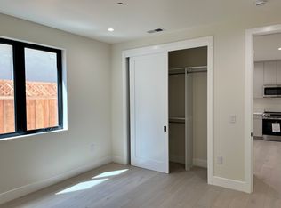 492 Oak Ct, Menlo Park, CA 94025