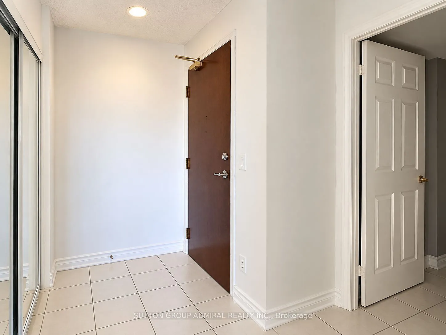 2 bed, $2,850 — Photo 4