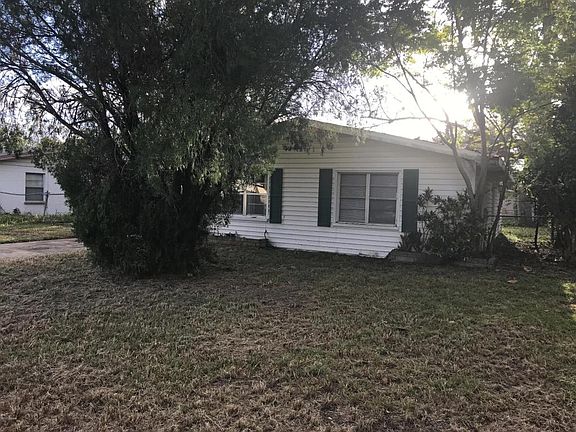 3rd image of 115 Azalea Dr