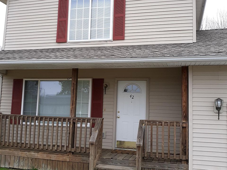 1st image of 42 Tracy Leigh Ln
