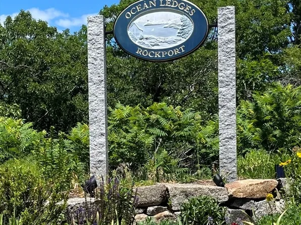 42 Quarry Ridge Ln #42, Rockport, MA 01966
