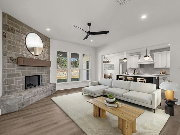 4th image of 225 Jefferson Way
