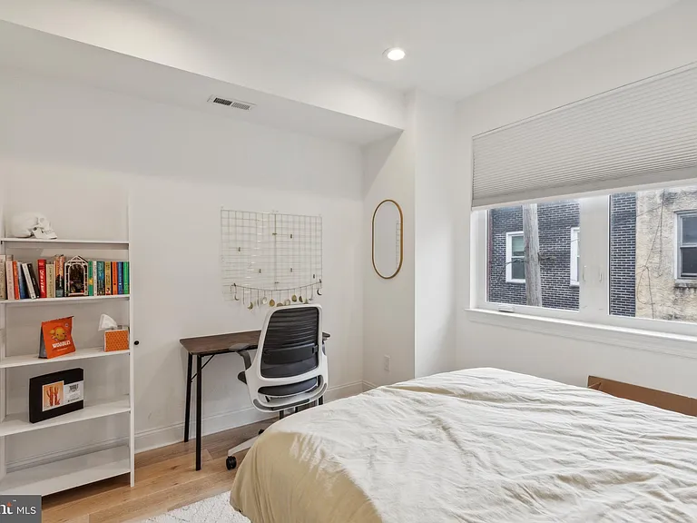 2145 Cross St — Photo 18
