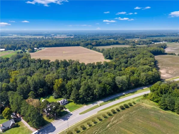 Clay St, Franklin, VA 23851