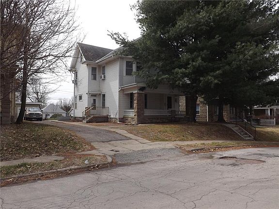 3rd image of 1312 Olive St