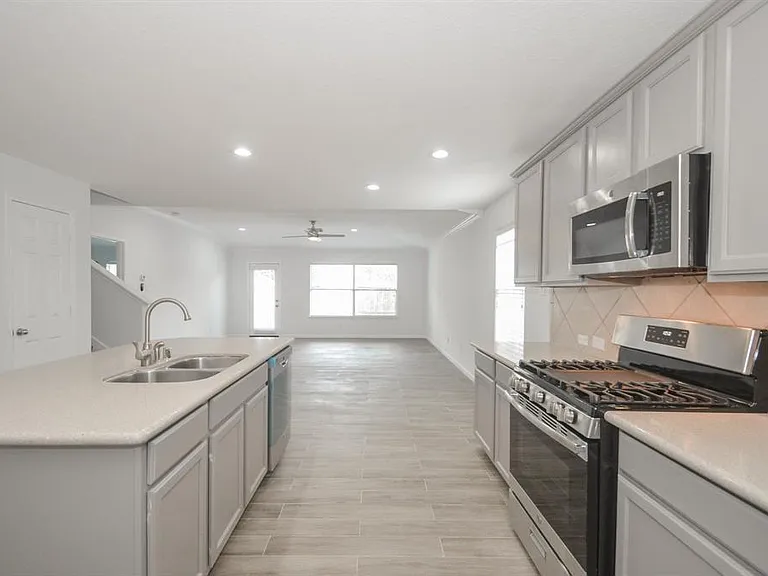 26538 Marble Point Ln — Photo 6
