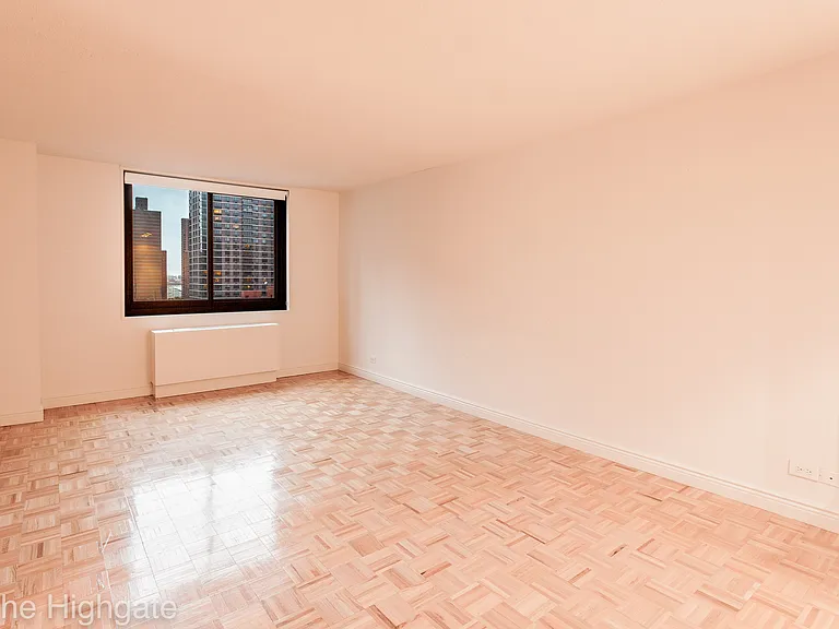182 E 95th St #11A — Photo 1