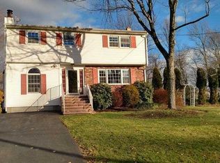 32 New Jersey Ave, Lake Hopatcong, NJ 07849