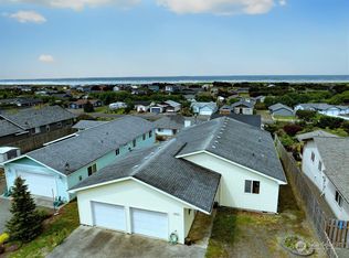 33015 J Pl, Ocean Park, WA