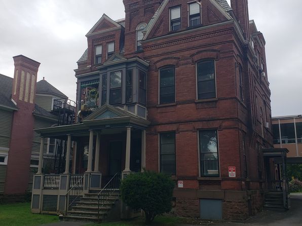 688 Madison Ave APT 1E