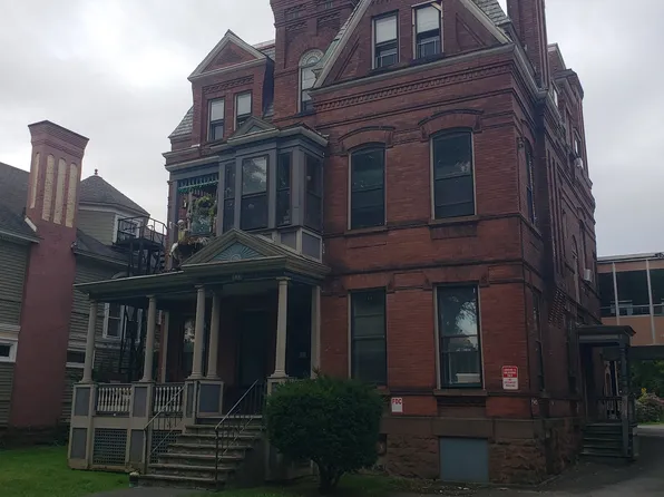 688 Madison Ave APT 3A, Albany, NY 12208