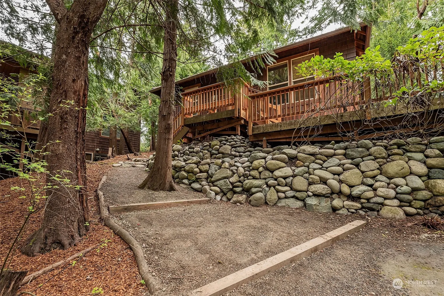 1172 Maple Street photo 1