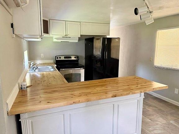 2nd image of 21307 CAMPBELL DRIVE